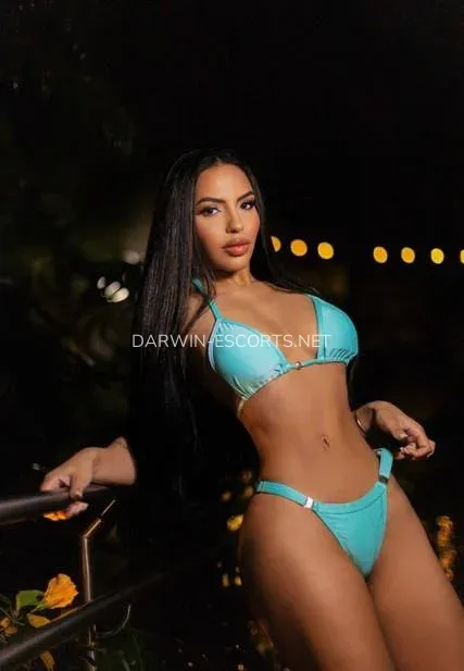 Darwin escorts Margareta — 5