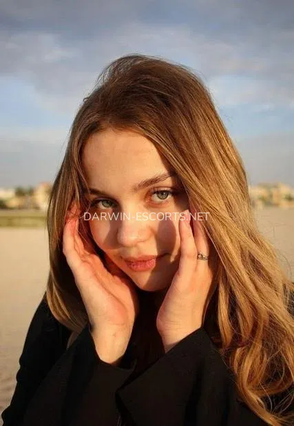 Darwin escorts Britt — 6