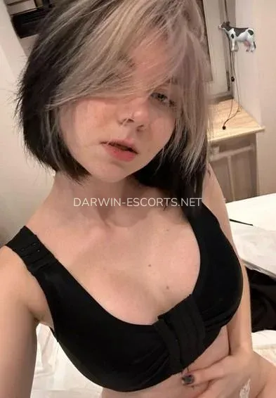 Darwin escorts Gunilla — 3
