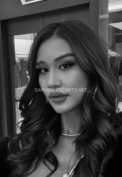 Darwin escorts Cheyenne — 3