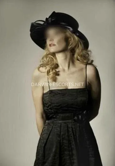 Darwin escorts Vanesa — 3