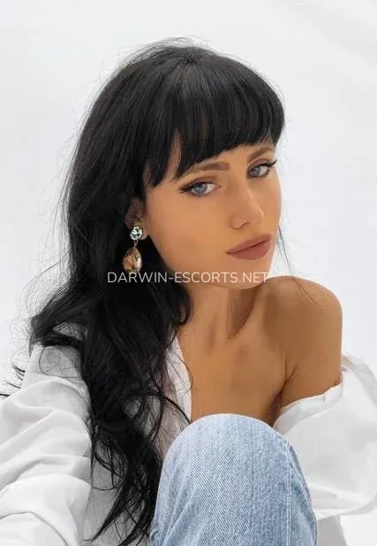 Darwin escorts Agnes — 3