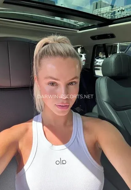 Darwin escorts Ann-christin — 1