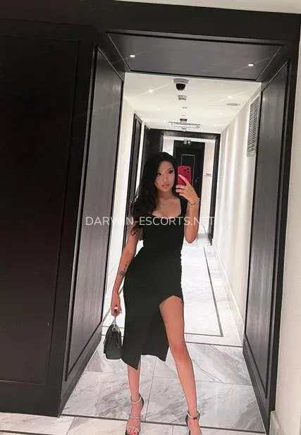 Darwin escorts Alice — 10