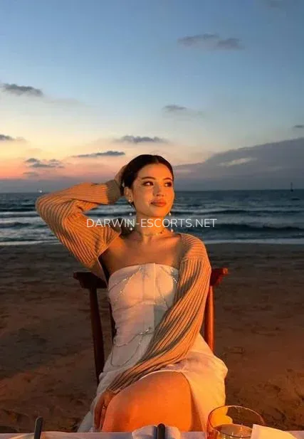 Darwin escorts Sadie — 8