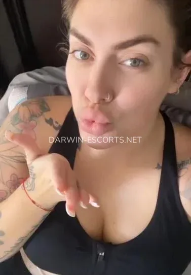 Darwin escorts Natalia — 4