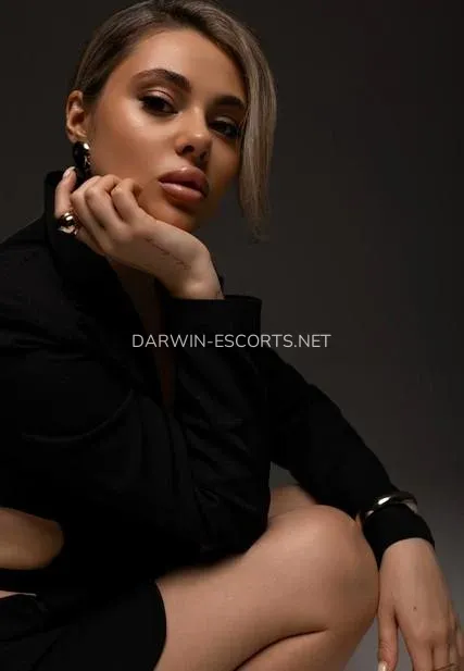 Darwin escorts Sophia — 10