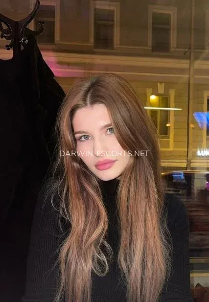 Darwin escorts Jayla — 3