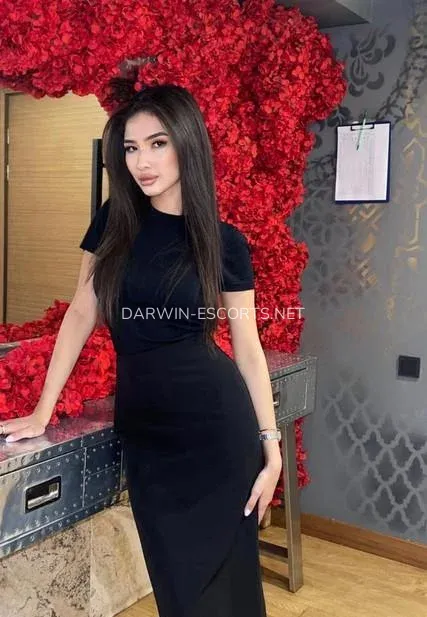 Darwin escorts Elisabeth — 7