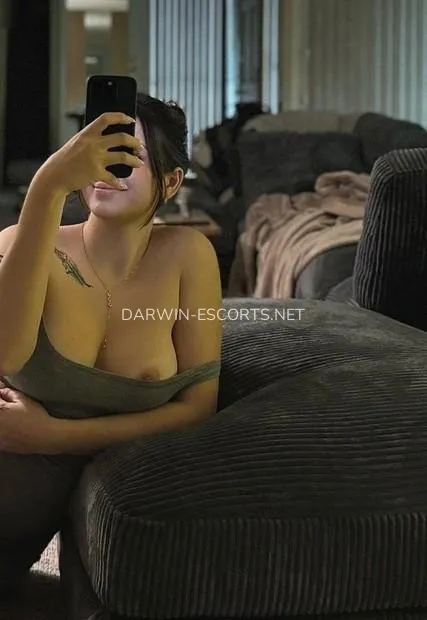 Darwin escorts Sandra — 2