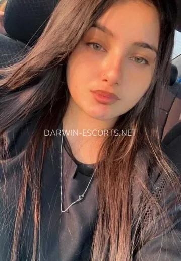 Darwin escorts Karolina — 2