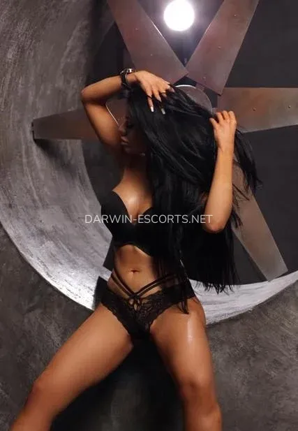 Darwin escorts Lindsay — 1