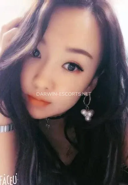 Darwin escorts Gala — 1