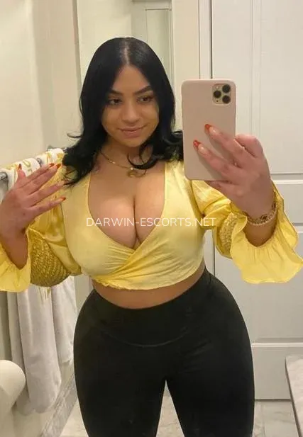 Darwin escorts Kathryn — 3