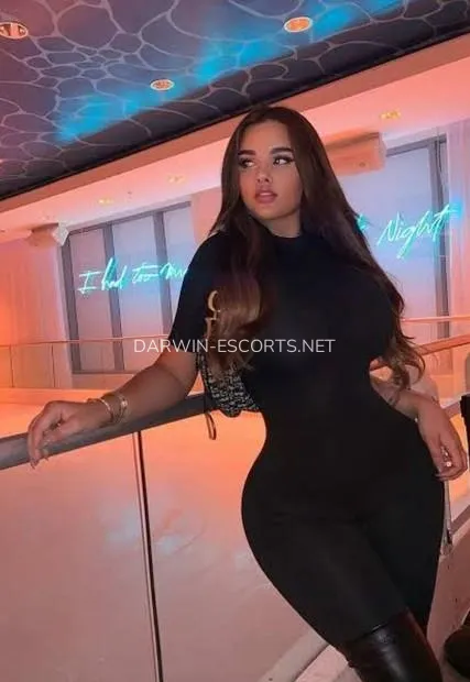 Darwin escorts Ulrika