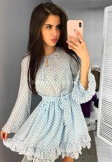 Darwin escorts Nathalie — 4