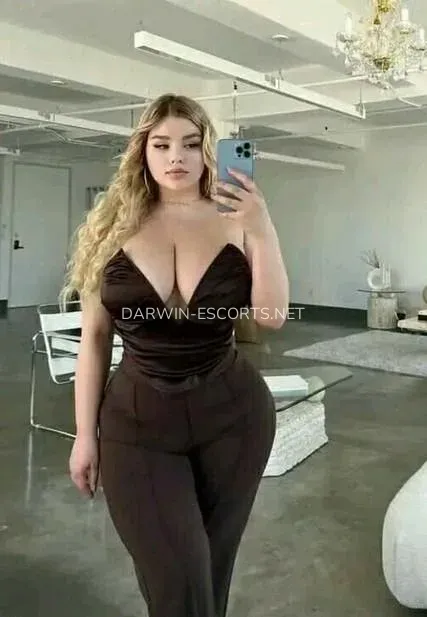 Darwin escorts Nathalie — 3