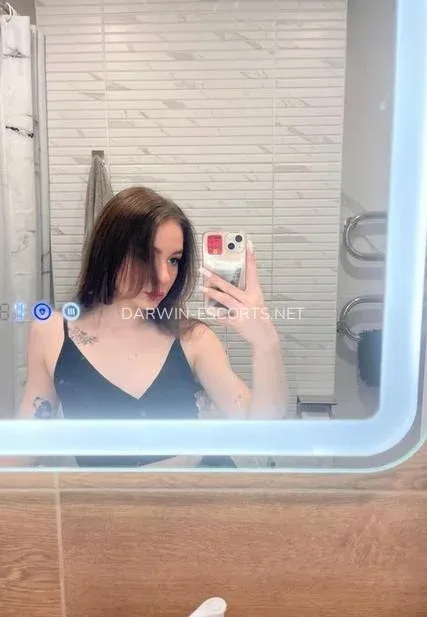 Darwin escorts Sara — 7