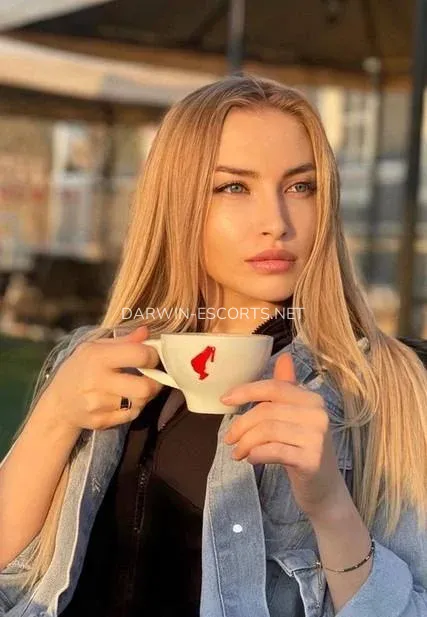Darwin escorts Jessica — 7