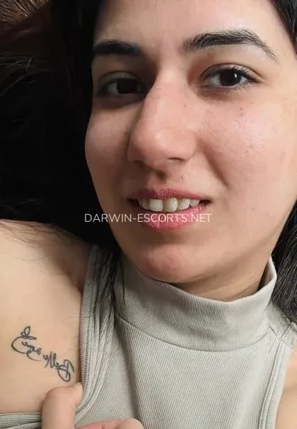 Darwin escorts Kendall — 3