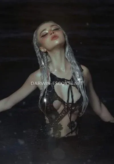 Darwin escorts Emilia — 1