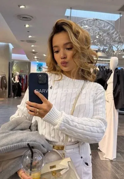 Darwin escorts Courtney — 5