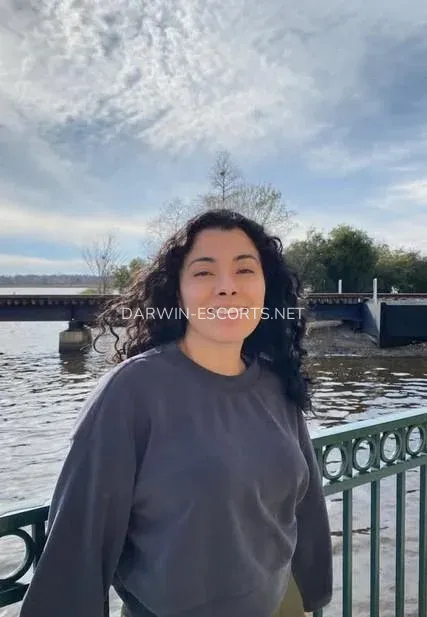 Darwin escorts Grace — 1