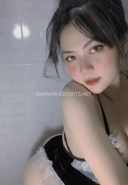 Darwin escorts Alexa — 3