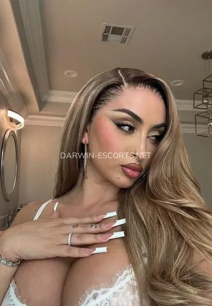 Darwin escorts Amanda — 5