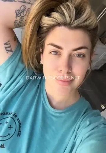 Darwin escorts Natalia — 2