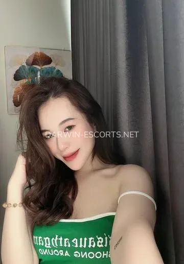 Darwin escorts Ann-marie — 5