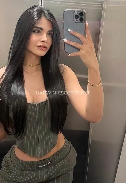 Darwin escorts Vanessa