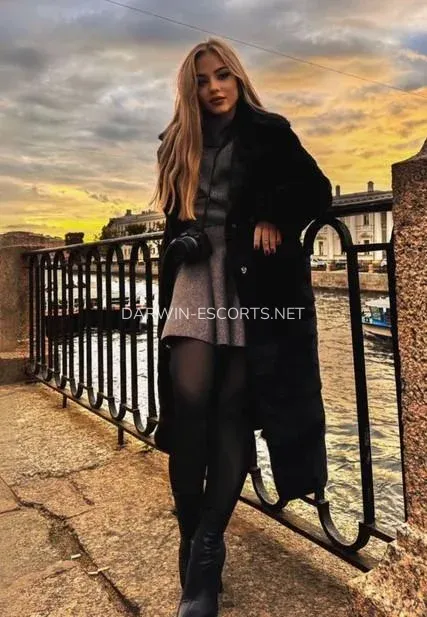 Darwin escorts Jazmine — 6