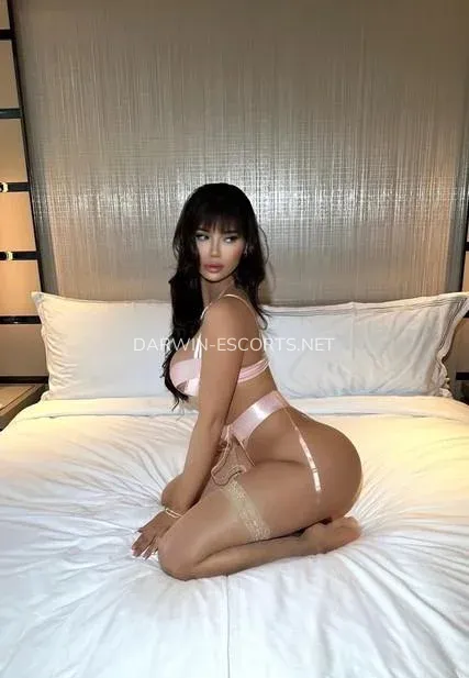 Darwin escorts Josephine — 3