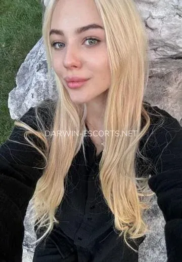 Darwin escorts Jazmine — 3