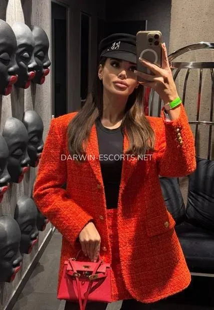 Darwin escorts Emma — 7