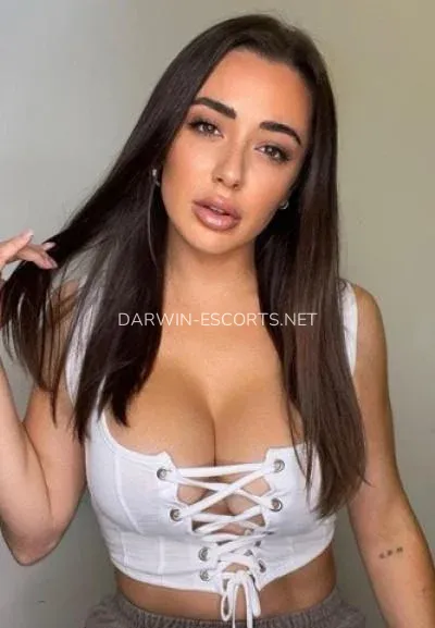 Darwin escorts Julia — 1