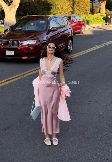 Darwin escorts Astrid — 5