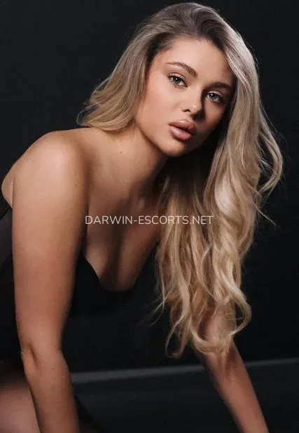 Darwin escorts Sophia — 4