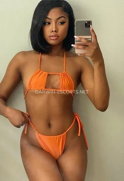 Darwin escorts Mariah — 2