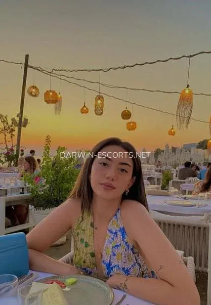 Darwin escorts Ann-christin — 1