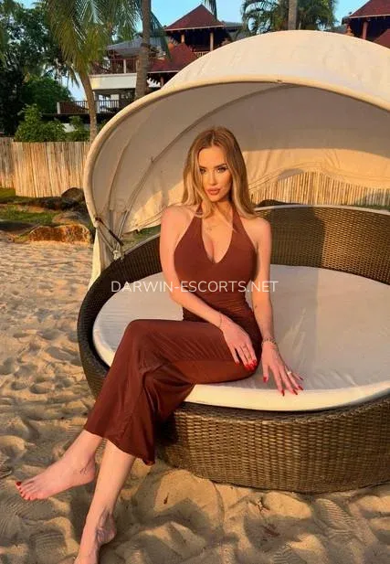 Darwin escorts Karina — 1