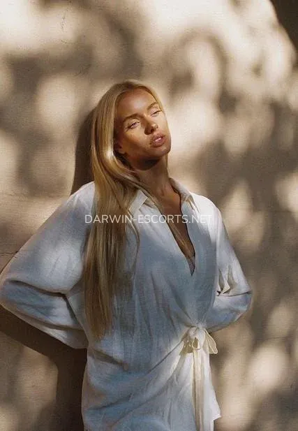 Darwin escorts Morgan — 5