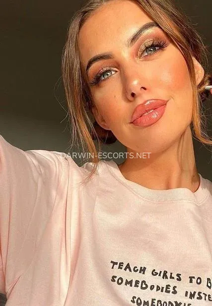 Darwin escorts Britt — 4