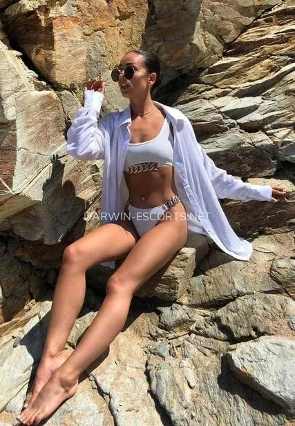 Darwin escorts Maggie — 5