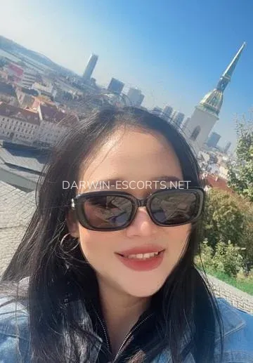 Darwin escorts Jazmin — 6