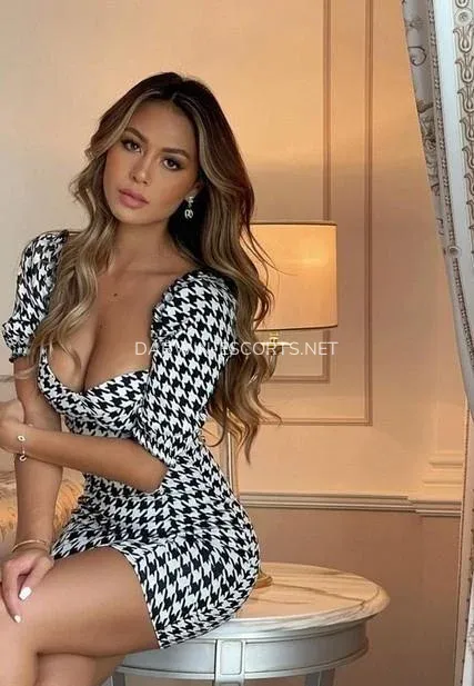 Darwin escorts Ava — 1