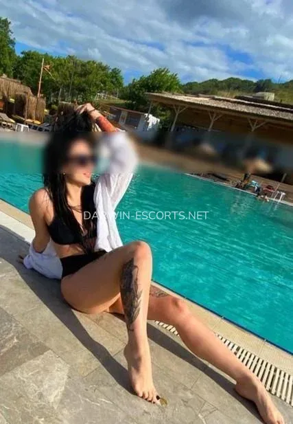 Darwin escorts Ann-christin — 1