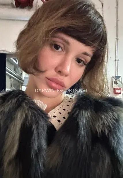 Darwin escorts Anneli — 5