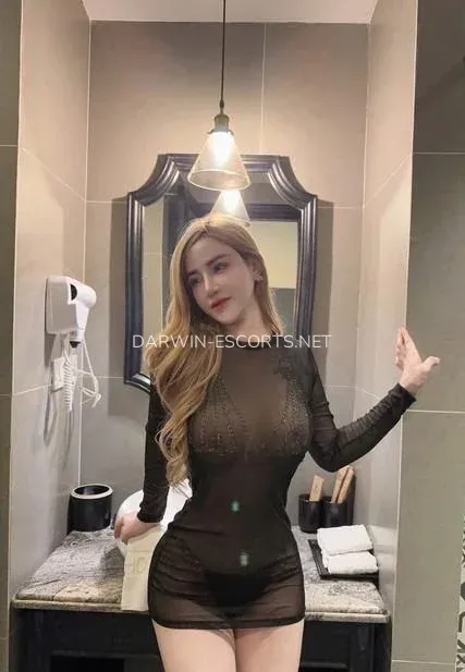 Darwin escorts Sofia — 3